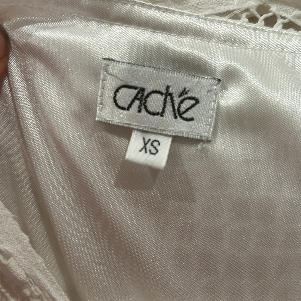 Perfect Vintage Cache White Crochet Dress with silk inlays - Picture 7 of 7